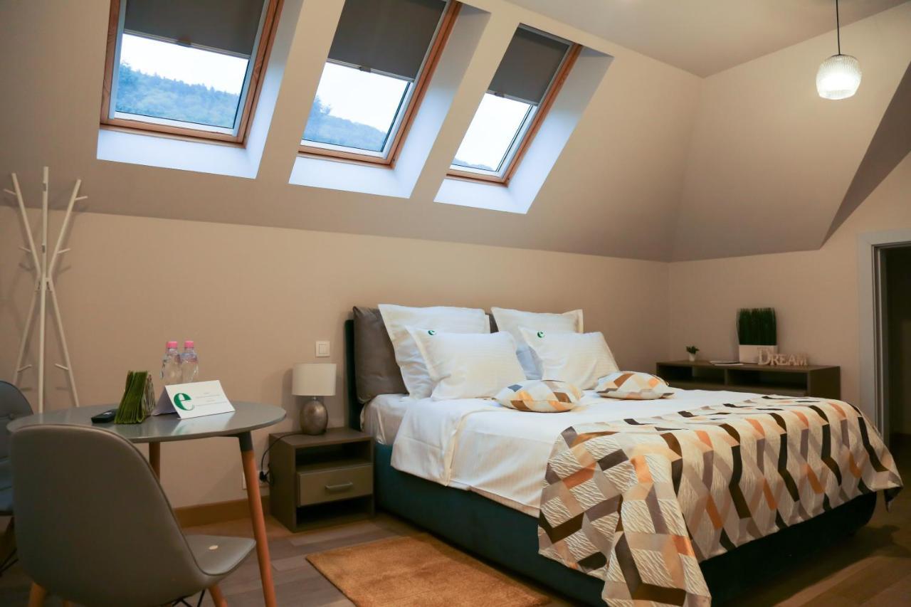 Expecto Aparthotel Sinaia